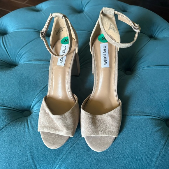 Steve Madden Mirna Block Heel - Picture 2 of 6